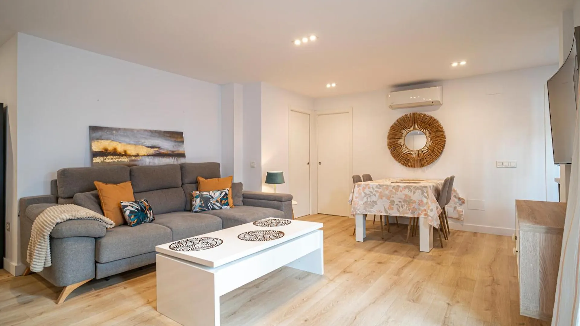 2 Bedroom Amazing Apartment In Торремолинос Испания
